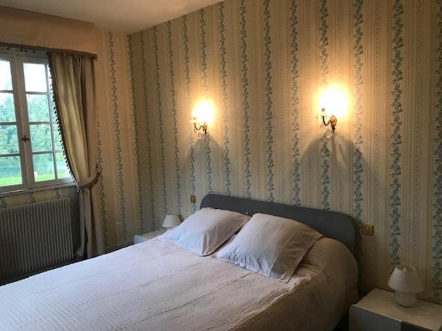 Demeure Des Carila Bed & Breakfast Heudebouville Ngoại thất bức ảnh